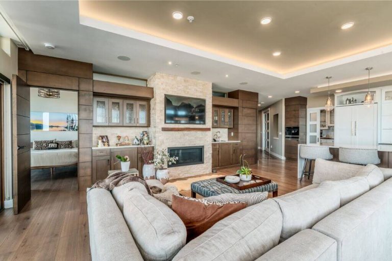 Custom Home Builders in Pewaukee, WI Ware Design Build